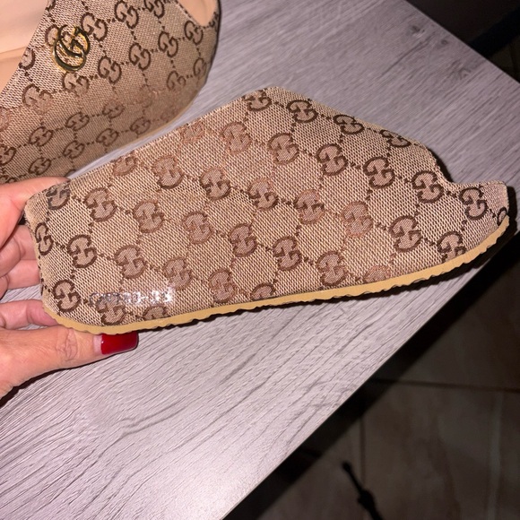 Fashion Women's Beige G G Canvas Mules - Picture 4 of 6